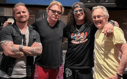 Slash and Axl Rose Spotted Together in the Studio