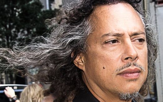Kirk Hammett Falls Down and Goes Boom During Detroit Show