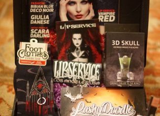 Print is Undead — Opening the Gothic Beauty Box