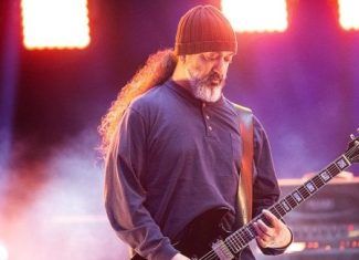 Kim Thayil of Soundgarden Explains Why Chris Cornell Played the Lead Part on “Black Hole Sun”