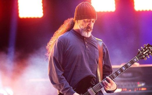 Kim Thayil of Soundgarden Explains Why Chris Cornell Played the Lead Part on “Black Hole Sun”